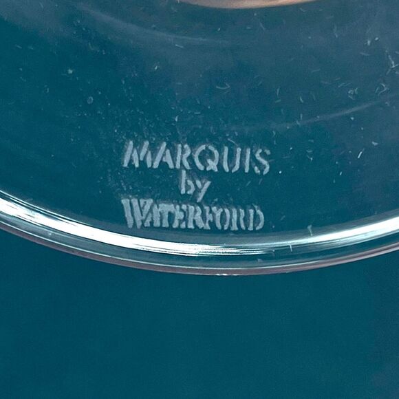 Waterford Matquis NEW 2 Boxed Etched Champagne Flutes Yours Truly Collection - Picture 9 of 11